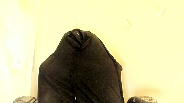 EVELYNN LUXX online show from October 27, 9:35 am