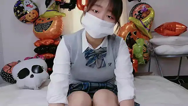 Snapshot of Mio_781 chatting on October 30, 5:20 am Mio 781 online show from October 30, 5:20 am