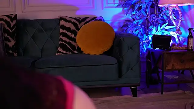 AlenaCapricious online show from October 30, 6:08 pm