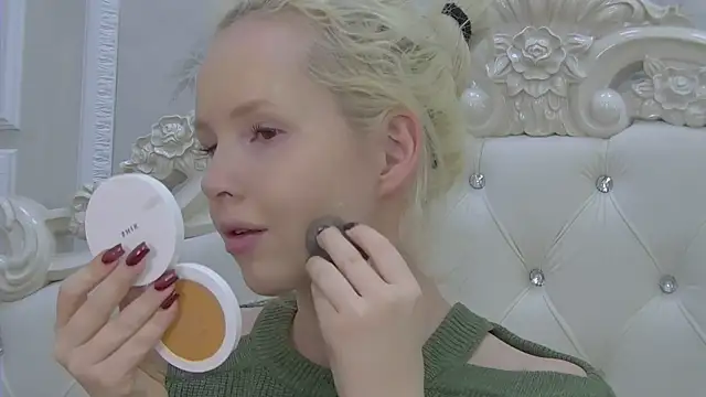 EllieFrosty  online show from January 13, 5:51 pm