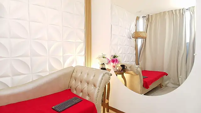 Lily rousee  online show from March 9, 12:42 pm