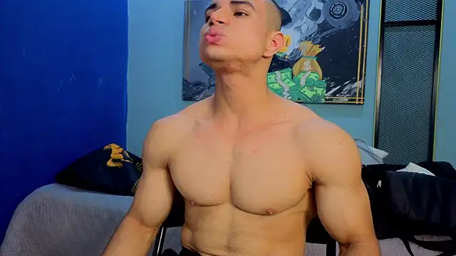 DylanGuss online show from November 2, 8:11 pm