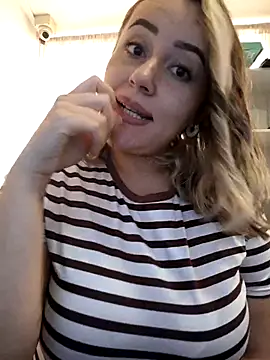 CurvyLust x online show from November 13, 3:55 pm