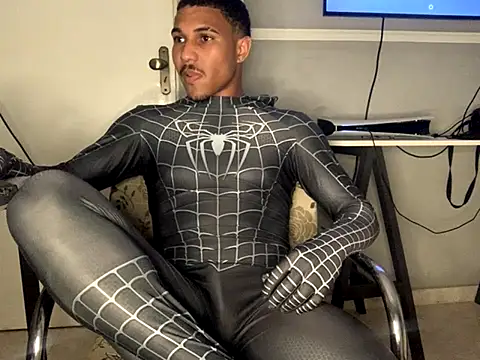 Snapshot of edualqxo chatting on October 15, 11:27 pm edualqxo online show from October 15, 11:27 pm