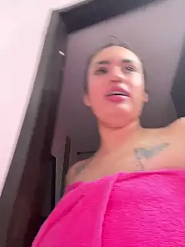 naomirouse  online show from December 21, 9:44 pm