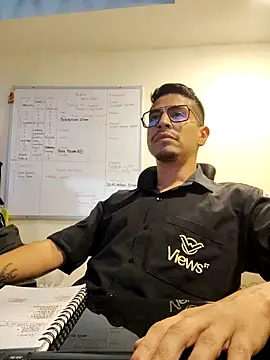 Snapshot of Juann-cock chatting on November 27, 9:39 pm Juann-cock online show from November 27, 9:39 pm