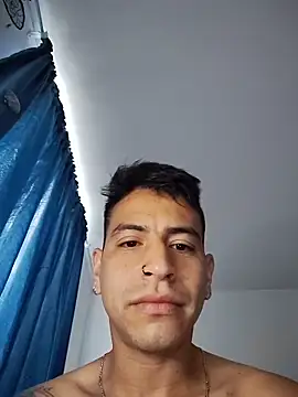 Snapshot of Juann-cock chatting on December 19, 3:30 pm Juann-cock online show from December 19, 3:30 pm