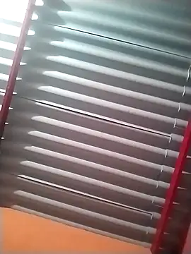 KingMaxiZ online show from October 17, 6:05 am