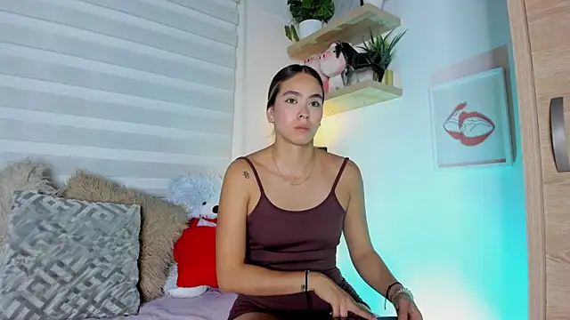 sara madrid online show from March 25, 12:22 pm