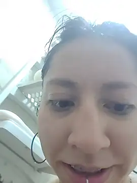 VioletxBloom online show from December 14, 4:45 pm