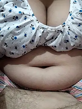 Snapshot of Miss_Sija chatting on October 29, 1:35 pm Miss Sija online show from October 29, 1:35 pm