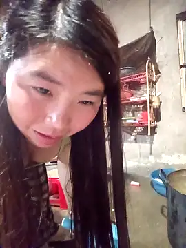 quynhkoolbae online show from March 3, 1:06 pm