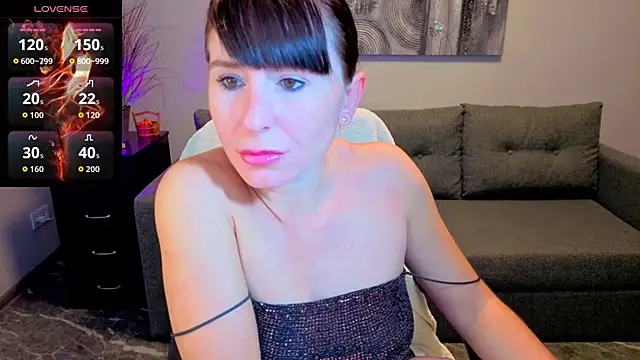 Betty Jone online show from November 16, 6:30 am