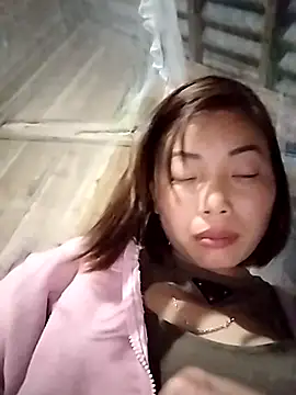 Annaacutee online show from January 11, 1:49 pm