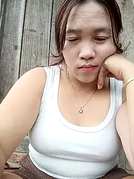 miumiu 00 online show from October 17, 1:53 am