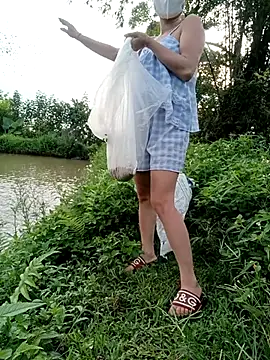 linda bae00 online show from June 22, 11:35 pm