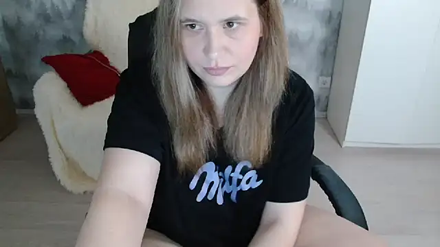 AdelinaLawson online show from April 7, 5:30 am