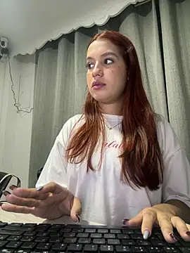 Snapshot of olivia_jass chatting on April 20, 2:09 pm olivia jass online show from April 20, 2:09 pm