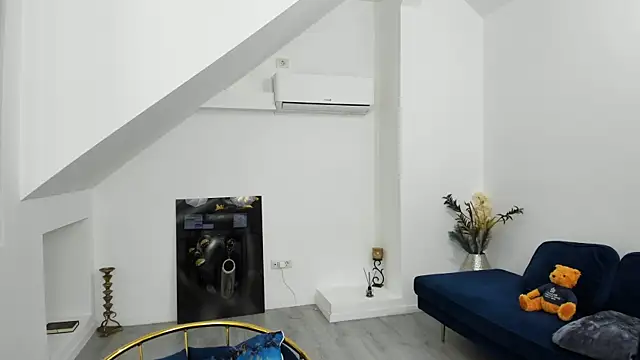 Ranya Evy online show from September 16, 6:20 pm