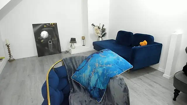 Ranya Evy online show from September 29, 6:02 pm