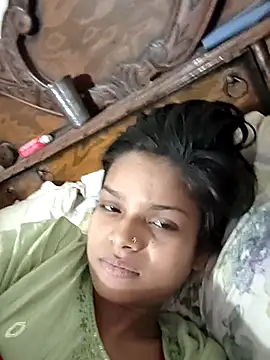 Snapshot of Komal0099 chatting on November 22, 3:44 pm Komal0099 online show from November 22, 3:44 pm