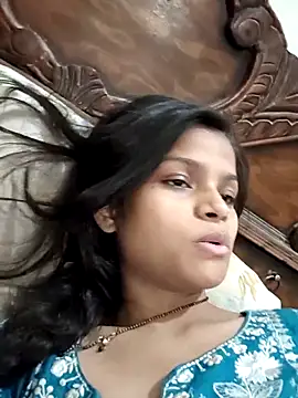 Snapshot of Komal0099 chatting on December 16, 3:17 pm Komal0099 online show from December 16, 3:17 pm