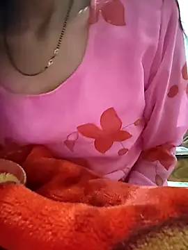 Snapshot of Komal0099 chatting on December 23, 3:15 am Komal0099 online show from December 23, 3:15 am