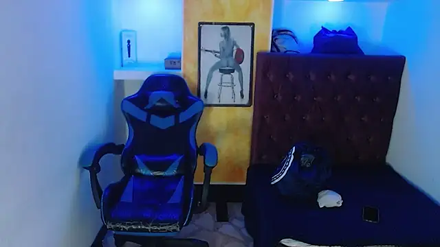 alison moon7 online show from September 19, 12:28 pm