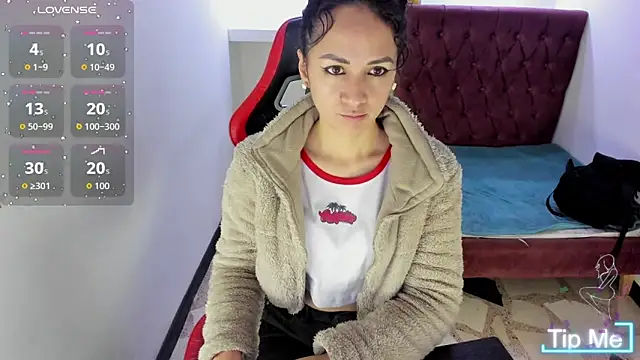 alison moon7 online show from December 5, 1:42 pm