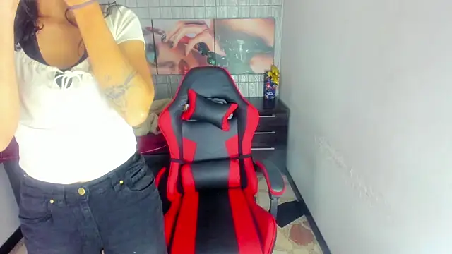 alison moon7 online show from January 12, 11:59 am