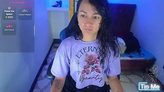 alison moon7 online show from January 14, 1:50 pm