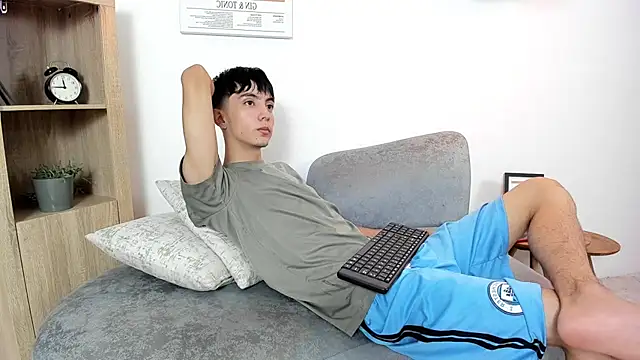 Snapshot of dear_jeycot chatting on October 1, 12:55 pm dear jeycot online show from October 1, 12:55 pm