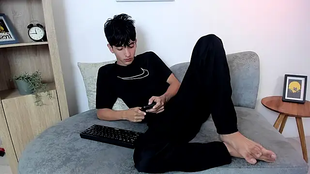 Snapshot of dear_jeycot chatting on November 7, 1:11 pm dear jeycot online show from November 7, 1:11 pm