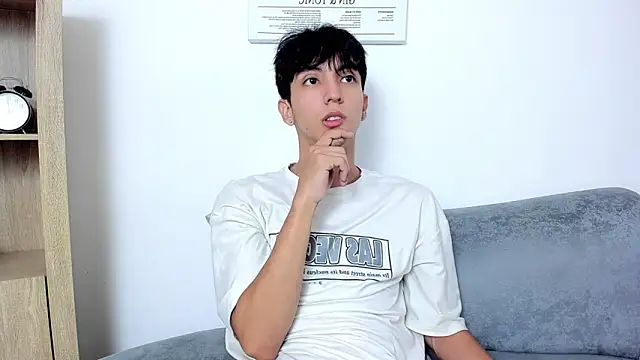 Snapshot of dear_jeycot chatting on November 16, 2:22 pm dear jeycot online show from November 16, 2:22 pm