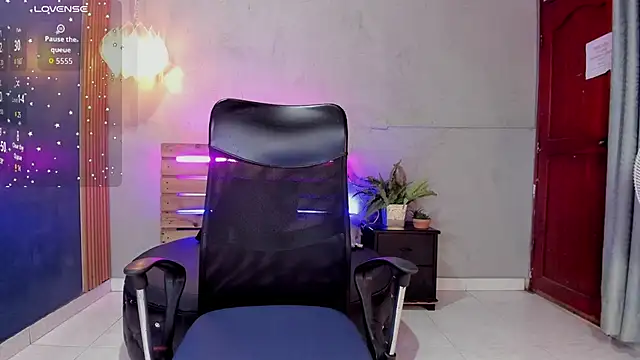 Daiisy kiss online show from November 20, 7:24 pm