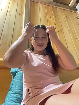 phungtiti online show from November 17, 5:13 am