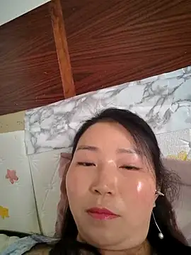 lingling5200 online show from May 1, 7:35 am