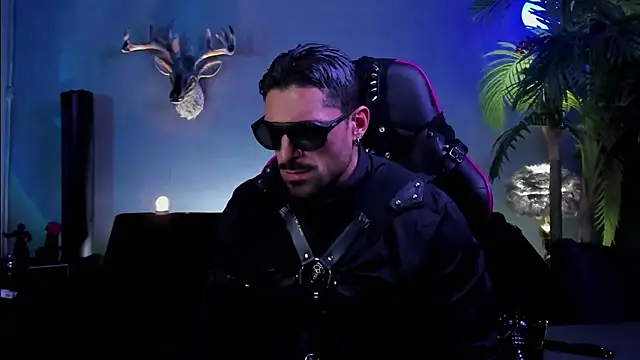 dennis cox1 online show from March 24, 6:18 am