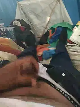 Snapshot of mM0140 chatting on May 25, 10:43 am mM0140 online show from May 25, 10:43 am