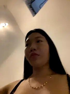 Snapshot of Miumieu chatting on October 11, 1:38 am Miumieu online show from October 11, 1:38 am