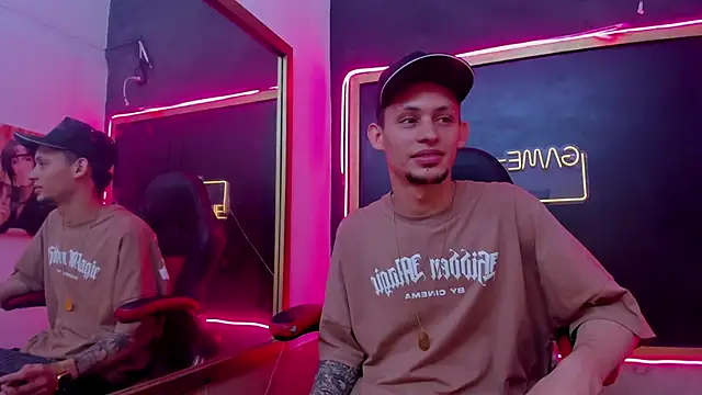 Snapshot of Asmodeo_24 chatting on October 9, 2:26 pm Asmodeo 24 online show from October 9, 2:26 pm