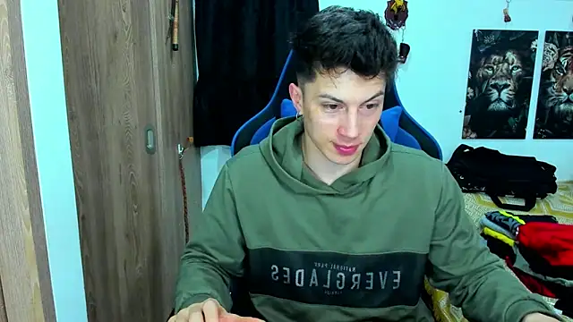 javiersexymann online show from December 28, 1:50 am