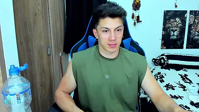 javiersexymann online show from February 11, 10:18 pm