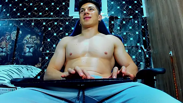 javiersexymann online show from February 18, 5:36 am