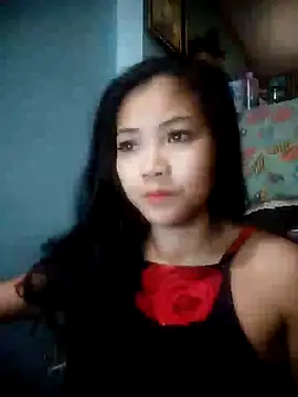 Snapshot of pinay_bellaxx chatting on October 13, 5:07 am pinay bellaxx online show from October 13, 5:07 am