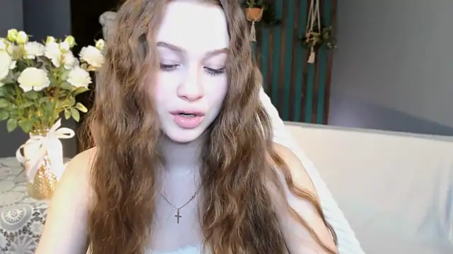 Snapshot of ArielSykes chatting on February 10, 9:30 pm ArielSykes online show from February 10, 9:30 pm