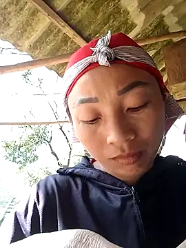 lucybaby00 online show from December 22, 4:09 am