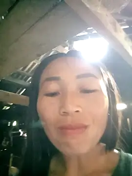 lucybaby00 online show from April 6, 4:10 am