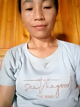 Snapshot of lucybaby00 chatting on July 7, 7:23 am lucybaby00 online show from July 7, 7:23 am
