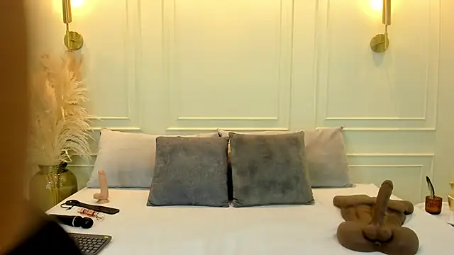 gabysanta  online show from October 7, 12:46 pm